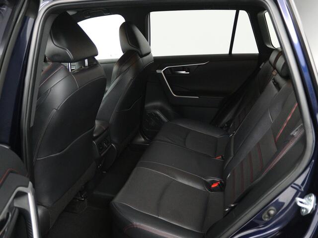 Toyota RAV4 2.5 Plug-in Hybrid AWD Bi-Tone Plus | Navigatie | 360 Camera | JBL | BLS | PDC | Head-up | Stuur-Stoelverwarming |