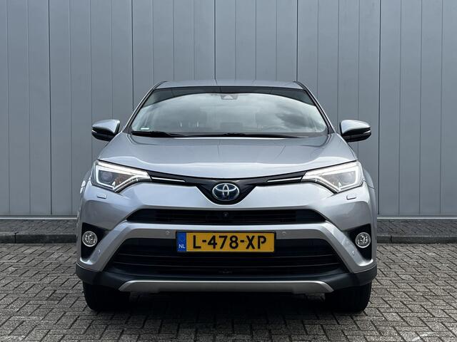Toyota RAV4 2.5 Hybrid AWD Dynamic Trekhaak Stoelverwarming Stuurverwarming Dodehoek detectie