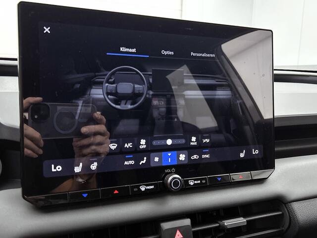 Toyota RAV4 2.5 Plug-in Hybrid AWD 300 GR Sport | Schuif-/kanteldak | Trekhaak afneembaar | Treeplanken |