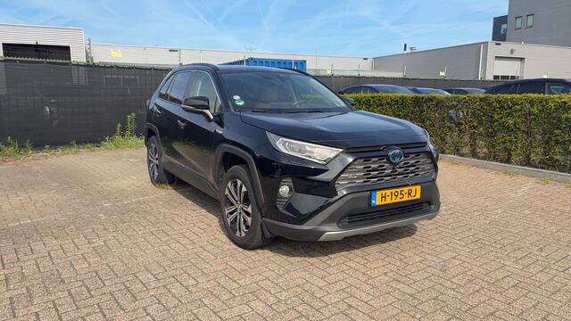 Toyota RAV4 2.5 Hybrid 218pk Executive Automaat / Navigatie / Leder / Stoelverwarming / Trekhaak