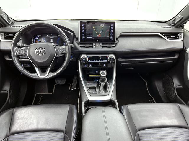 Toyota RAV4 2.5 Hybrid Bi-Tone Innovation Pack | Panorama Schuif/Kantel Dak | Trekhaak Afneembaar | JBL | Dodehoek detectie | 360 Camera | Stoelverwarming | Parkeersensoren voor+achter | Navigatie | Apple CarPlay/Android Auto | Cruise Con