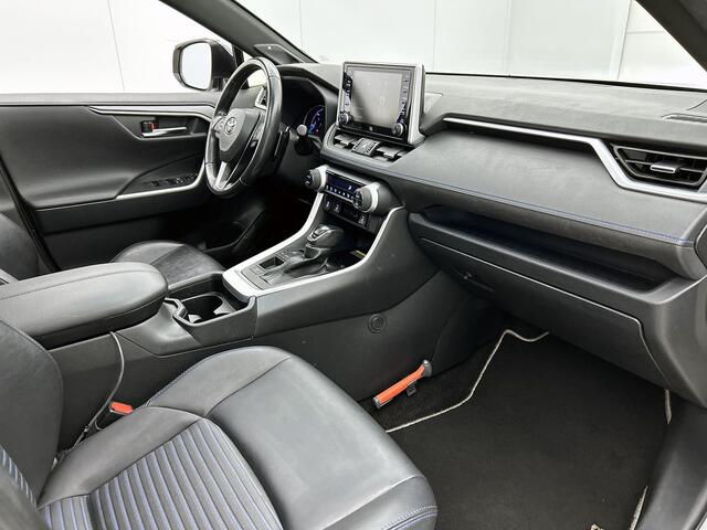 Toyota RAV4 2.5 Hybrid Bi-Tone Innovation Pack | Panorama Schuif/Kantel Dak | Trekhaak Afneembaar | JBL | Dodehoek detectie | 360 Camera | Stoelverwarming | Parkeersensoren voor+achter | Navigatie | Apple CarPlay/Android Auto | Cruise Con