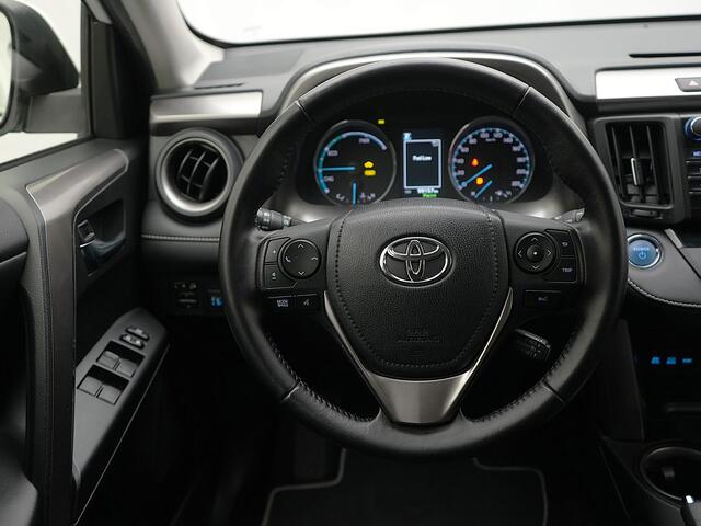 Toyota RAV4 2.5 Hybrid Dynamic | Parkeersensoren V+A | Blindspot | Navigatie |