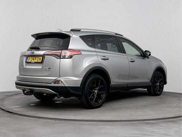 Toyota RAV4 2.5 Hybrid AWD Executive VOL! | Stuur-Stoelverwarming | Trekhaak | Schuif/kanteldak |