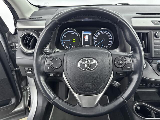Toyota RAV4 2.5 Hybrid AWD Executive VOL! | Stuur-Stoelverwarming | Trekhaak | Schuif/kanteldak |