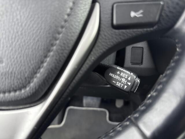 Toyota RAV4 2.5 Hybrid AWD Executive VOL! | Stuur-Stoelverwarming | Trekhaak | Schuif/kanteldak |