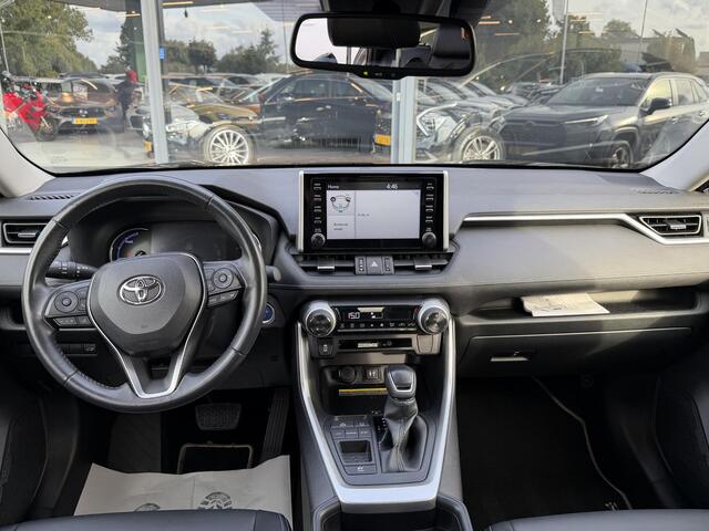 Toyota RAV4 2.5 Hybrid First Edition TREKHAAK | LANE ASSISTENT | JBL AUDIOSYSTEM | DEALER ONDERHOUDEN | LED PAKKET | NAVIGATIE | DAB RADIO | CRUISECONTROL| PARKEERSENSOREN | STOELVERWARMING | – foto 2
