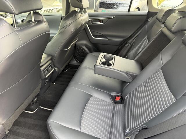 Toyota RAV4 2.5 Hybrid First Edition TREKHAAK | LANE ASSISTENT | JBL AUDIOSYSTEM | DEALER ONDERHOUDEN | LED PAKKET | NAVIGATIE | DAB RADIO | CRUISECONTROL| PARKEERSENSOREN | STOELVERWARMING | – foto 10