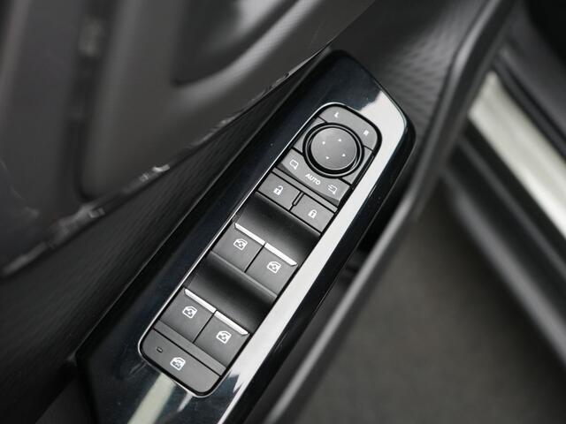 Toyota URBAN CRUISER Dynamic 61 kWh