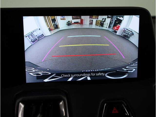 Toyota URBAN CRUISER Dynamic 61 kWh *Vraag Naar De Levertijd*