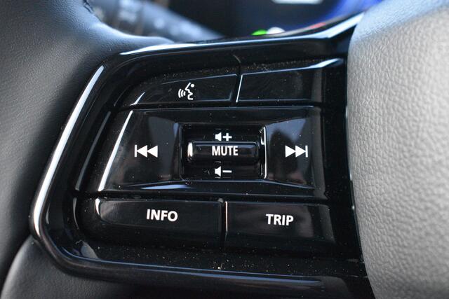 Toyota URBAN CRUISER Executive 61 kWh Automaat 174pk | stoel & stuurverwarming | JBL | Pano | 360 Camera | Demonstratieauto, wordt mee gereden