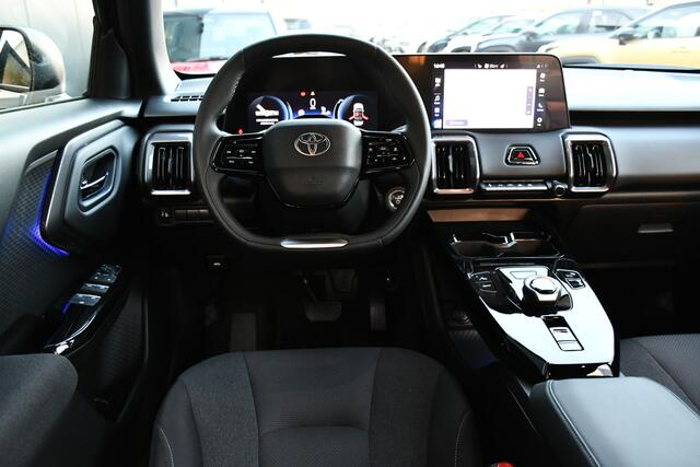 Toyota URBAN CRUISER Dynamic 61 kWh Automaat 175pk | Dodehoekdetectie | Achterbank verschuifbaar | Apple Carplay/Android Auto |