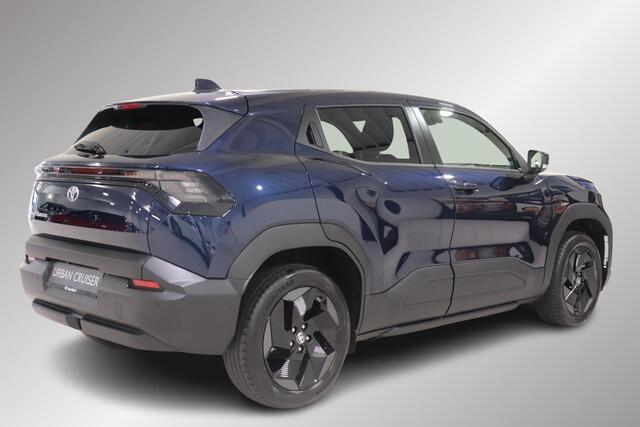 Toyota URBAN CRUISER Dynamic 61 kWh, Stuur & Stoel verwarming, Apple Carply & Android Auto, 67kW DC, Camera!