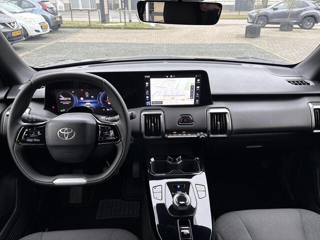 Toyota URBAN CRUISER Dynamic 61 kWh **NIEUWE AUTO/ ELEKTRISCH/ DIRECT LEVERBAAR**