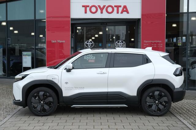 Toyota URBAN CRUISER 61,1 kwh Executive Automaat | Actieradius (WLTP): 395 km | JBL P