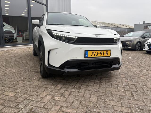 Toyota URBAN CRUISER Executive 61 kWh