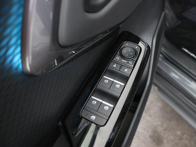 Toyota URBAN CRUISER Dynamic 61 kWh