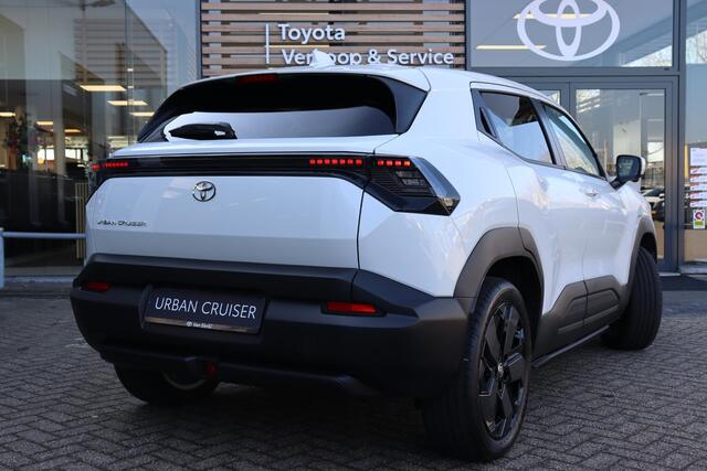 Toyota URBAN CRUISER Executive 61 kWh, Panorama dak, Blind Spot, JBL, 360 camera, Half leder, Snel leverbaar!