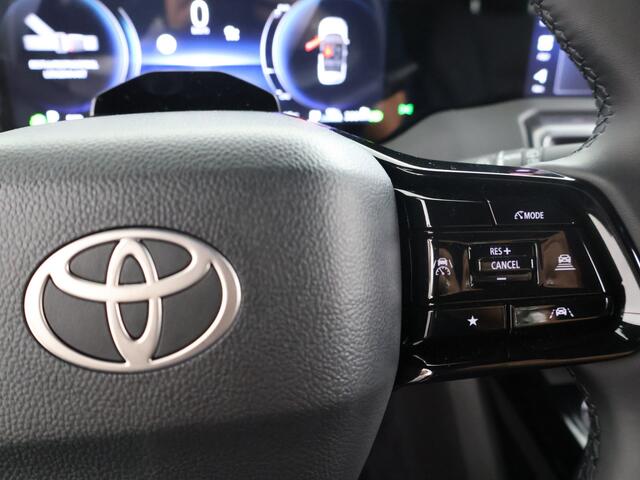 Toyota URBAN CRUISER Dynamic 61 kWh *NIEUW*