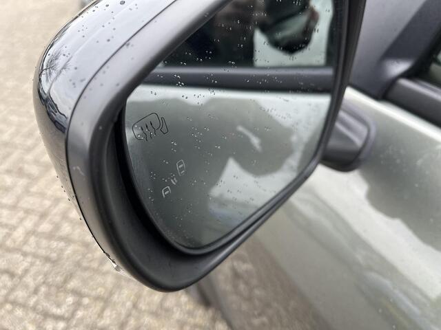 Toyota URBAN CRUISER Executive 61 kWh