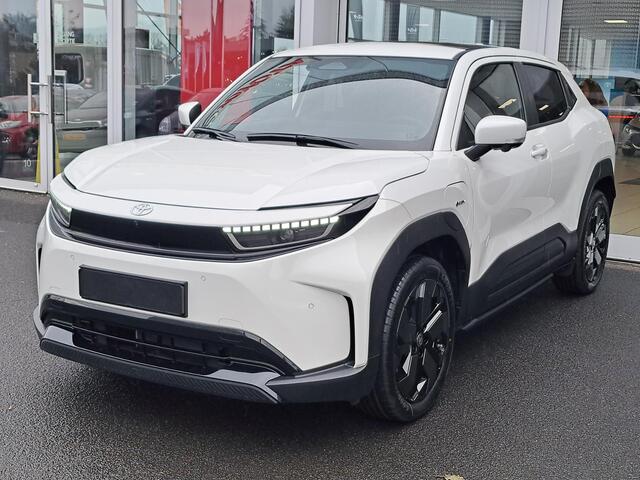 Toyota URBAN CRUISER Executive 61 kWh | Nieuwe auto | Dodehoekdetectie | 360 camera | JBL | Panoramadak | Ook andere kleuren en uitvoeringen snel leverbaar!