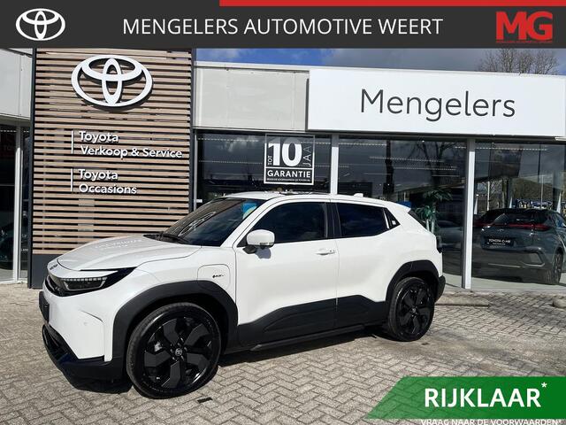 Toyota URBAN CRUISER Executive 61 kWh | Nu met EXTRA INRUILVOORDEEL VAN ¤ 1.500,-