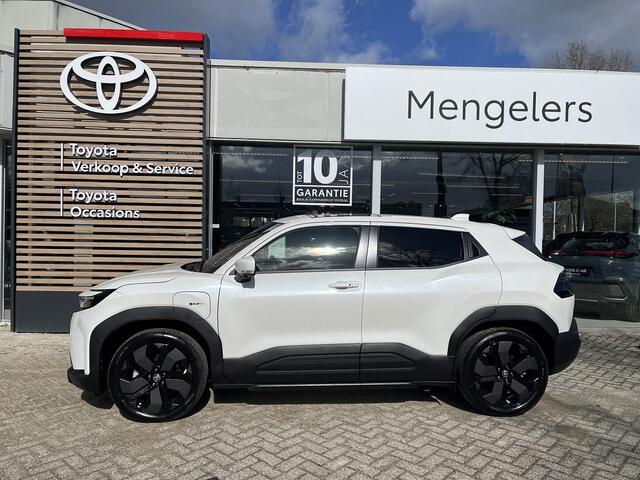 Toyota URBAN CRUISER Executive 61 kWh | Nu met EXTRA INRUILVOORDEEL VAN ¤ 1.500,-