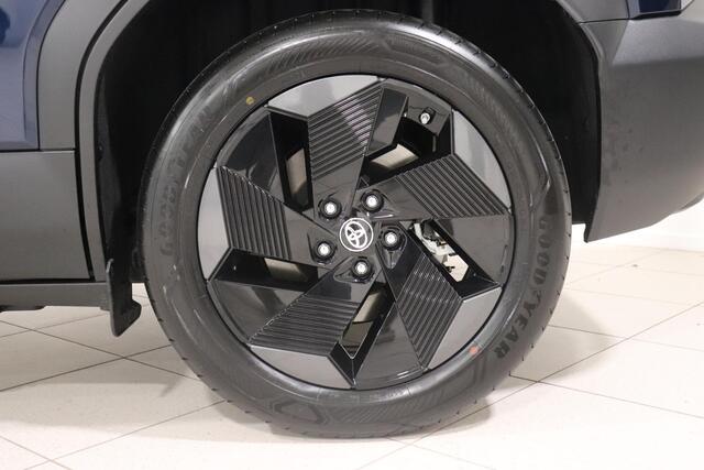 Toyota URBAN CRUISER Dynamic 61 kWh, Stuur & Stoel verwarming, Apple Carply & Android Auto, 67kW DC, Camera!