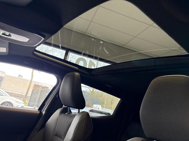 Toyota URBAN CRUISER Executive 61 kWh **CELESTIAL BLUE/ NIEUWE AUTO/ DIRECT LEVERBAAR**