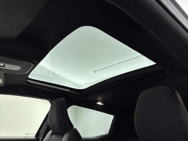 Toyota URBAN CRUISER Executive 61 kWh | Apple Carplay & Android Auto | Parkeercamera | * | Auto op aanvraag |