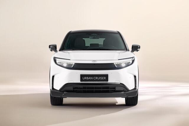 Toyota URBAN CRUISER Active 49 kWh ¤30.995,- RIJKLAAR! Nu ¤1.500,- voordeel! Nu extra scherp geprijsd!