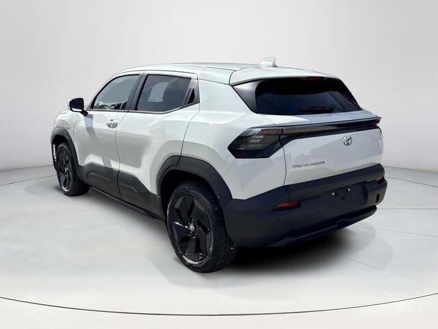 Toyota URBAN CRUISER Dynamic 61 kWh **ARTIC WHITE/ ELEKTRISCH/ DIRECT LEVERBAAR**