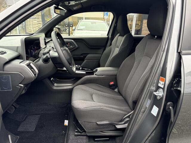 Toyota URBAN CRUISER Dynamic 61 kWh **ARTIC WHITE/ ELEKTRISCH/ DIRECT LEVERBAAR**