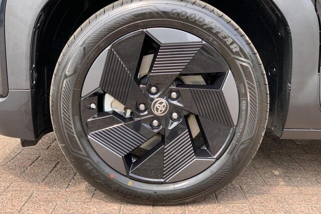 Toyota URBAN CRUISER Dynamic 61 kWh