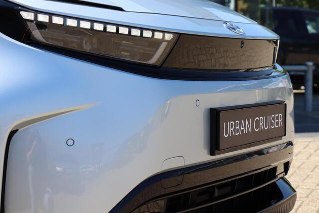 Toyota URBAN CRUISER Executive 61 kWh , Nieuw en direct leverbaar met ¤3.000 inruilvoordeel