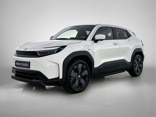 Toyota URBAN CRUISER Executive 61 kWh EV-Deal | JBL | Panorama dak | Stoelverwarming |