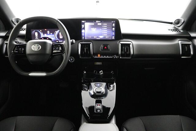 Toyota URBAN CRUISER Dynamic 61 kWh Uit voorraad leverbaar | Stoel/Stuurverwarming | Dodehoekdetectie |