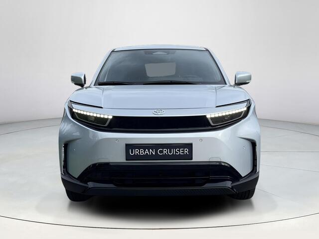 Toyota URBAN CRUISER Dynamic 61 kWh | € 3.000 extra inruilwaarde |