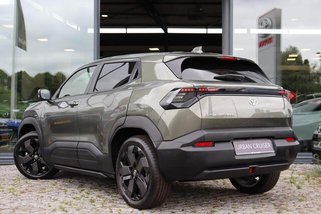 Toyota URBAN CRUISER Executive 61 kWh, JBL, 360 Camera, Nieuw en leverbaar in november € 3.000 Inruil Voordeel!!