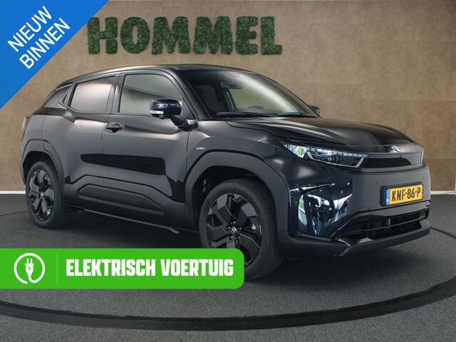 Toyota URBAN CRUISER Executive 61 kWh - ORIGINEEL NEDERLANDSE AUTO - 3 FASE LADEN - PANORAMADAK - PARKEERSENSOREN VOOR EN ACHTER - DODEHOEK DETECTIE - NAVIGATIE - 360 GRADEN CAMERA