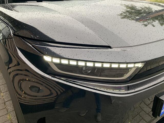 Toyota URBAN CRUISER Executive 61 kWh | Rijklaar!