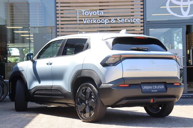 Toyota URBAN CRUISER Executive 61 kWh Nieuw en snel leverbaar met €3.000,- inruilpremie!! – foto 9