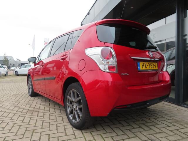 Toyota VERSO 1.8 VVT-I Business Aut Ecc Navi Camera 2016