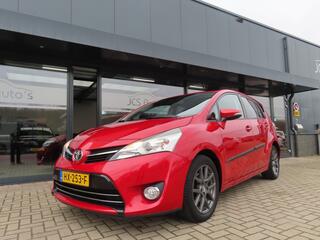 toyota-verso-1.8-vvt-i-business-aut
