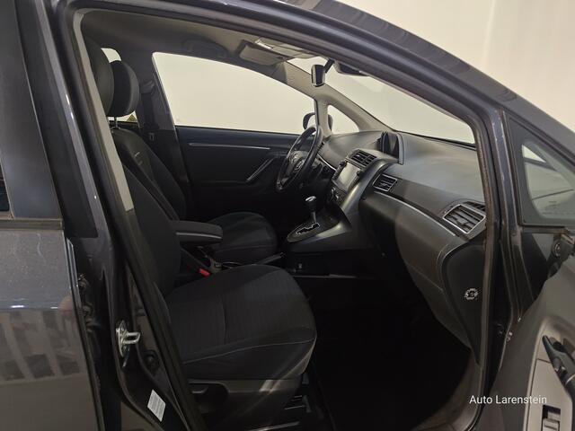 Toyota VERSO 1.8 VVT-i 147pk Dynamic 7p. Climate C./ Cruise C. / Trekhaak / Winter Pack / Navi