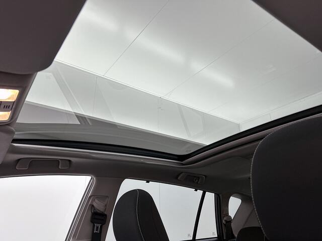 Toyota VERSO 1.8 VVT-i SkyView Edition | Trekhaak | Panoramadak |