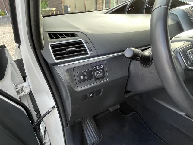 Toyota VERSO 1.8 VVT-i SkyView Edition , Automaat, Trekhaak