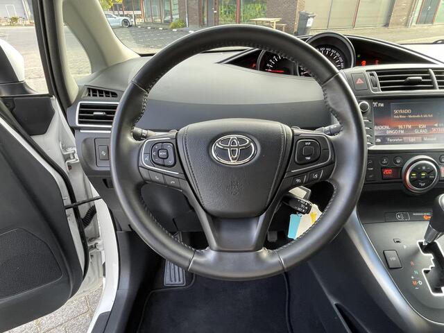 Toyota VERSO 1.8 VVT-i SkyView Edition , Automaat, Trekhaak