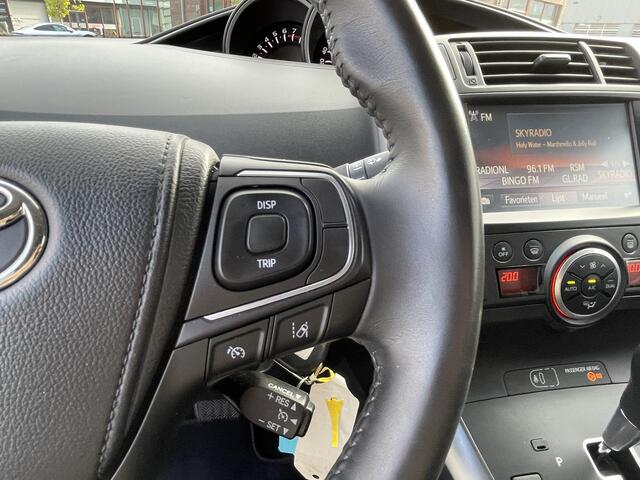 Toyota VERSO 1.8 VVT-i SkyView Edition , Automaat, Trekhaak
