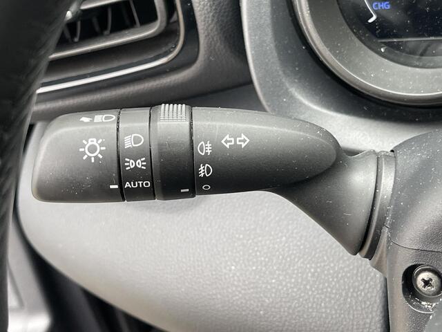Toyota YARIS 1.5 Hybrid Dynamic , Keyless entry, Navigatie, Lichtmetaal, 1e eigenaar slechte 32000 km